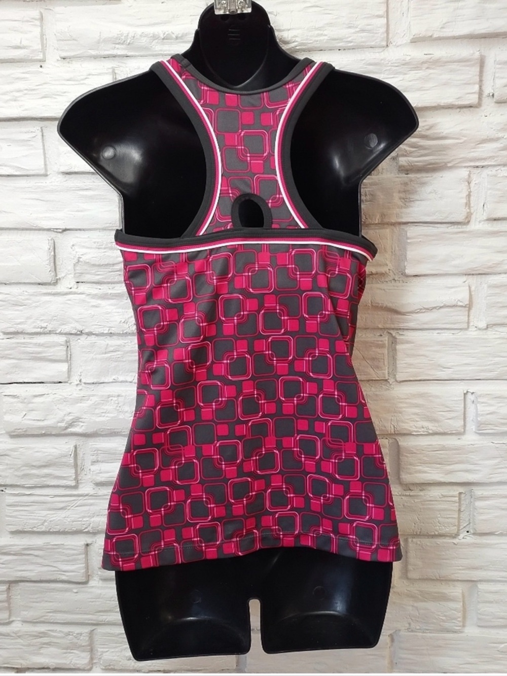 ♥️Xersion Tank Top Size S NWOT - Picture 3 of 7